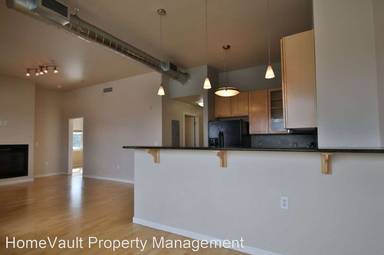 Main picture of 1555 Central St