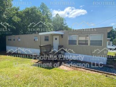 Main picture of 101 McFarlin Way