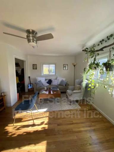 Main picture of 355 S Winooski Ave
