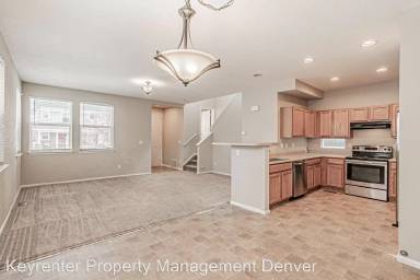 Main picture of 2823 Central Park Blvd