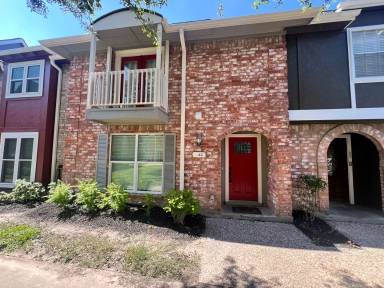 Main picture of Hammerly Woods Condominiums