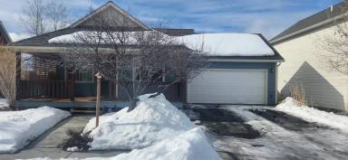 Main picture of 367 Woodman Dr
