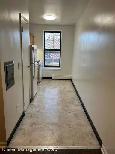 Main picture of 837 Longfellow Ave