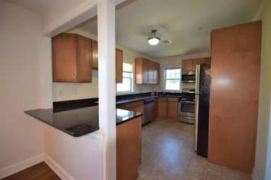 Main picture of 39 Ocean Ave