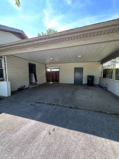 Main picture of 313 Ginnie Ln