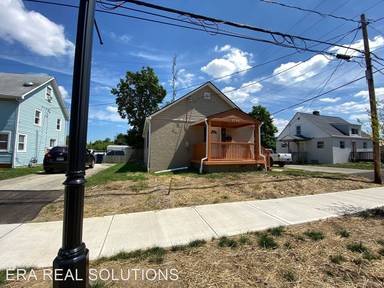 Main picture of 5298 Franklin St