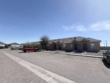 Main picture of 3300 N Moorefield Rd