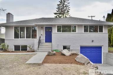 Main picture of 12755 Phinney Ave N