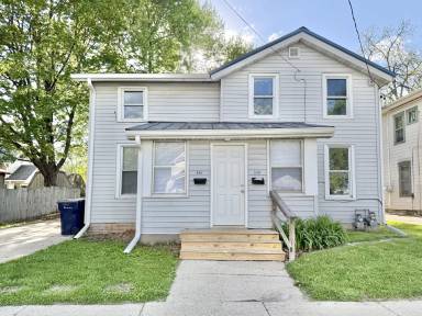 Main picture of 330 Lincoln St