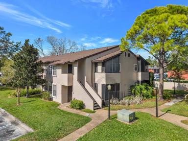 Main picture of 2924 Antique Oaks Cir