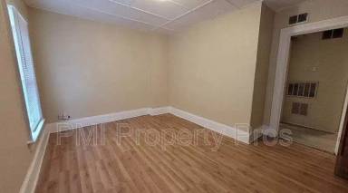Main picture of 806 Jackson St