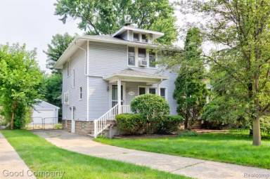 Main picture of 613 E Lincoln Ave