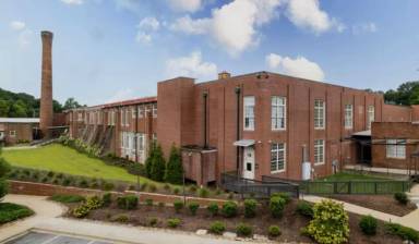 Main picture of 502 W Broadway St