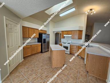 Main picture of 76 2nd St SE