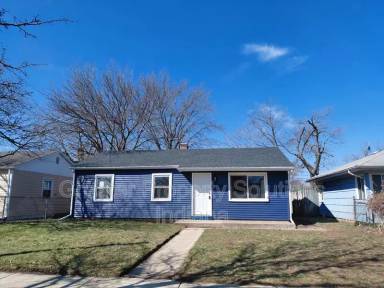 Main picture of 7520 Chestnut Ave