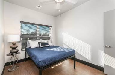 Main picture of 3938 S Lone Pine Ave