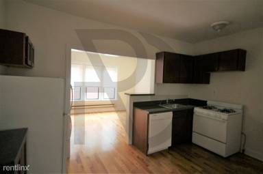Main picture of 3823 N Fremont St