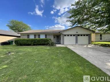 Main picture of 5712 Twin Oaks Dr