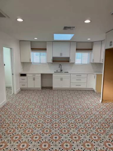 Main picture of 4327 Redondo Beach Blvd
