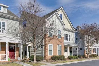 Main picture of 4138 Seafarer Ave