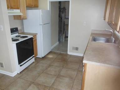 Main picture of 2215 Jarvis Ave