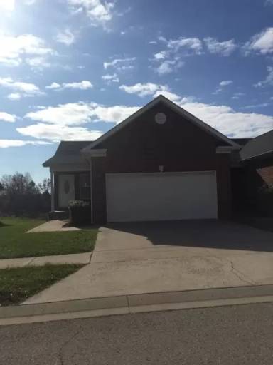 Main picture of 128 Twin Lakes Dr