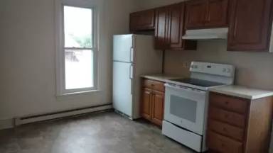 Main picture of 121 N 2nd St
