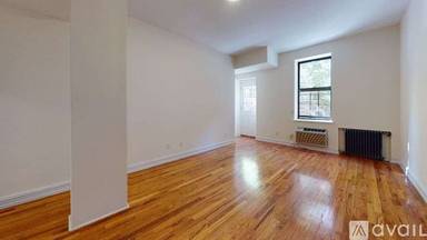 Main picture of 440 E 78th St