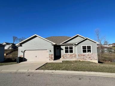 Main picture of 106 Kennedy Ct