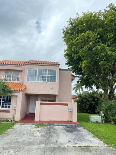 Main picture of 6460 SW 129th Ave