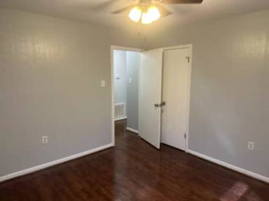 Main picture of 17 N Westward St
