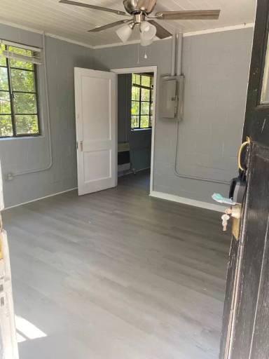 Main picture of 275 Sellers Ave