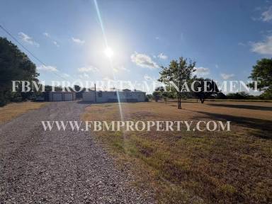 Main picture of 633 Mosley Rd