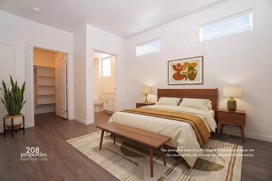 Main picture of 7670 W Emerald St