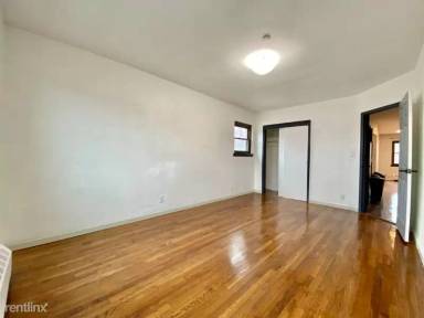 Main picture of 3553 98th St
