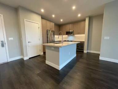 Main picture of 100 E Mississippi Ave