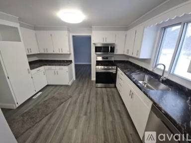 Main picture of 130 Sand Rd