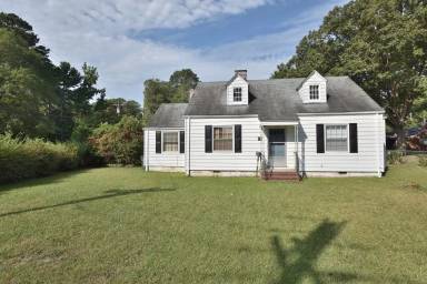 Main picture of 634 Piedmont Ave