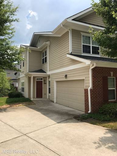 Main picture of 1210 Gates Mill Dr NW