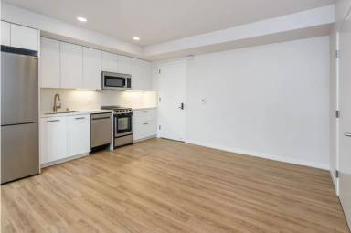 Main picture of 2067 University Ave