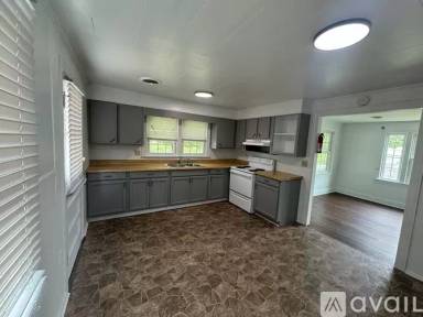 Main picture of 103 Pelican Ln
