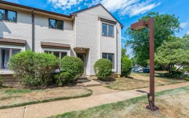 Main picture of 55 Orange Dr