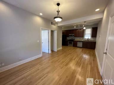 Main picture of 3915 W Altgeld St