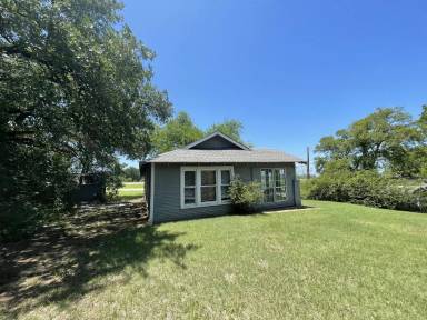 Main picture of 3226 W Morton St