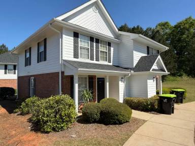 Main picture of 3900 Taggart Dr
