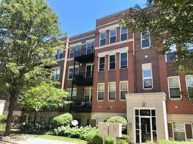 Main picture of 1215 N Orleans St