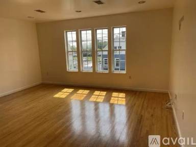 Main picture of 408 Schiller St