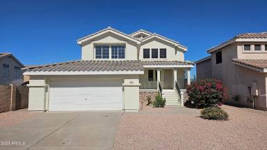 Main picture of 844 W Leah Ln