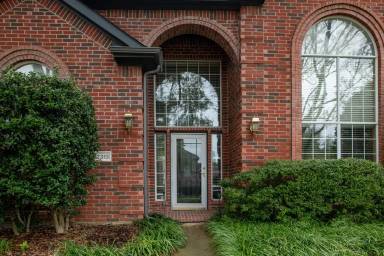 Main picture of 2313 Dampton Dr