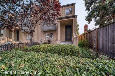 Main picture of 726 N 6th St